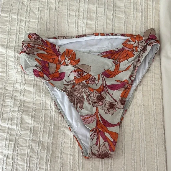 NWT Cupshe Tropical Print Bikini Set - Picture 4 of 8
